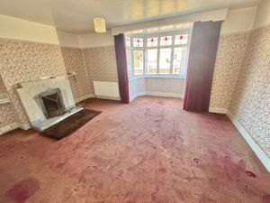 Dining room- click for photo gallery